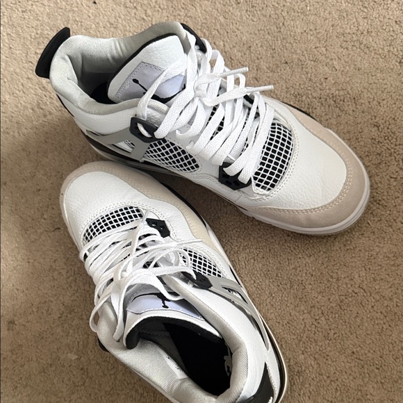 Jordan 4 Retro Military Black - Picture 2 of 3